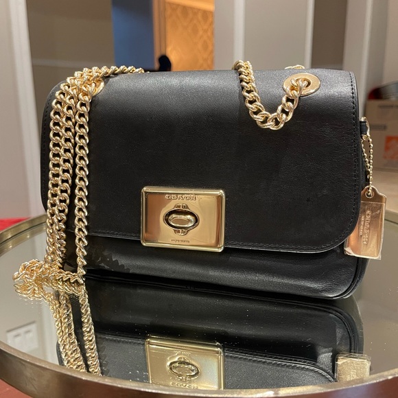 Coach chain crossbody bag (SOLD) - Picture 3 of 4